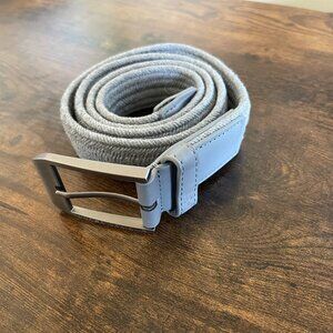 Under Armour Men’s Gray Woven Stretch Belt Size Large Casual Golf Dress Adjust.